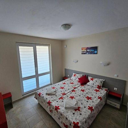 Апартаменти Кастро/Castro Apartments Zarewo Exterior foto