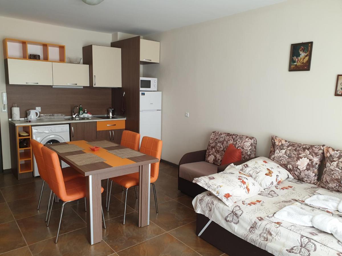 Апартаменти Кастро/Castro Apartments Zarewo Exterior foto