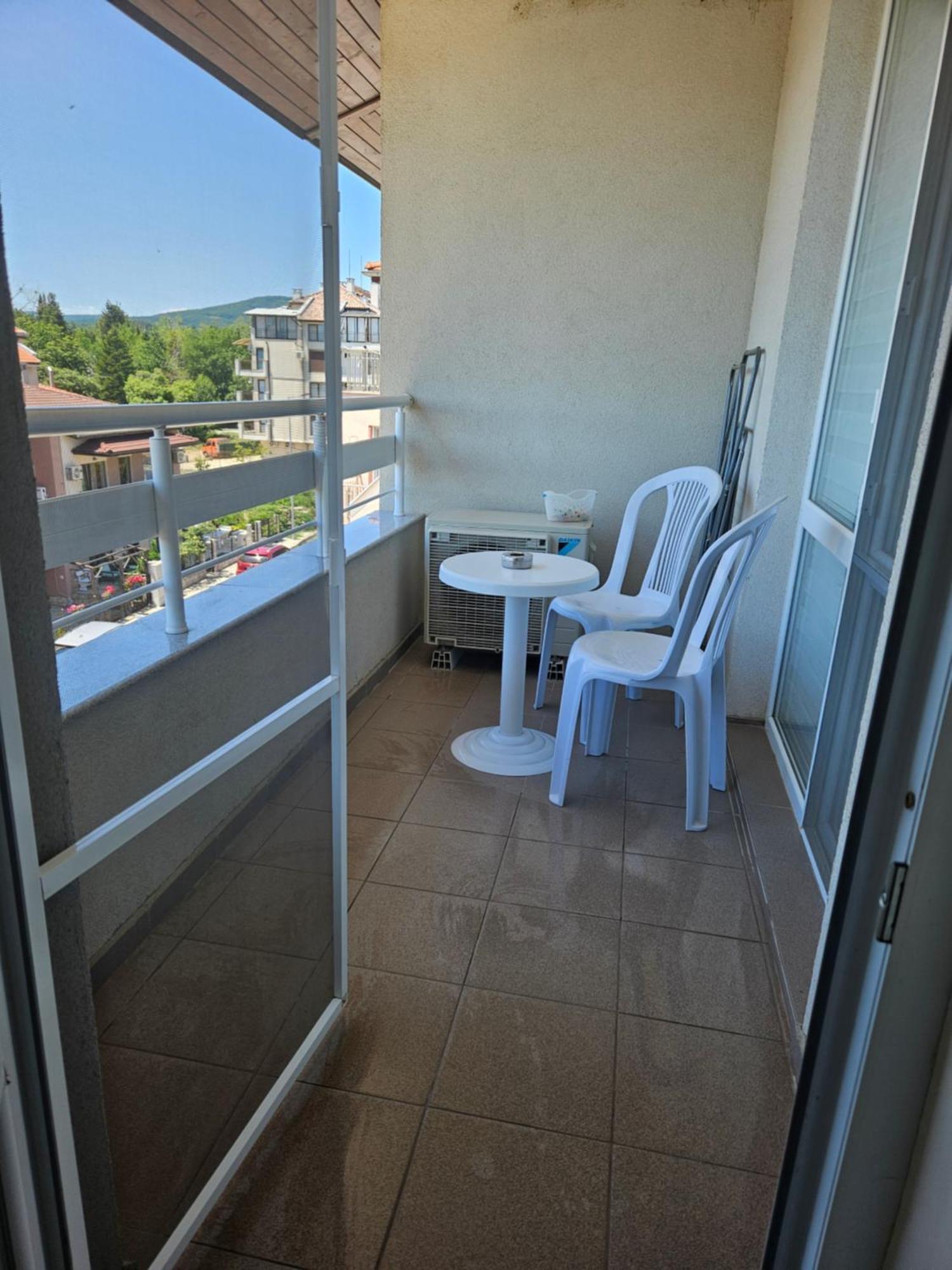 Апартаменти Кастро/Castro Apartments Zarewo Exterior foto