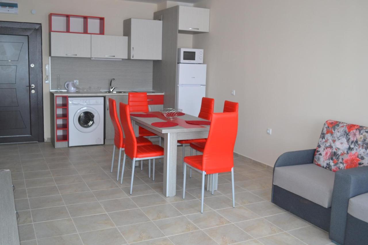 Апартаменти Кастро/Castro Apartments Zarewo Exterior foto