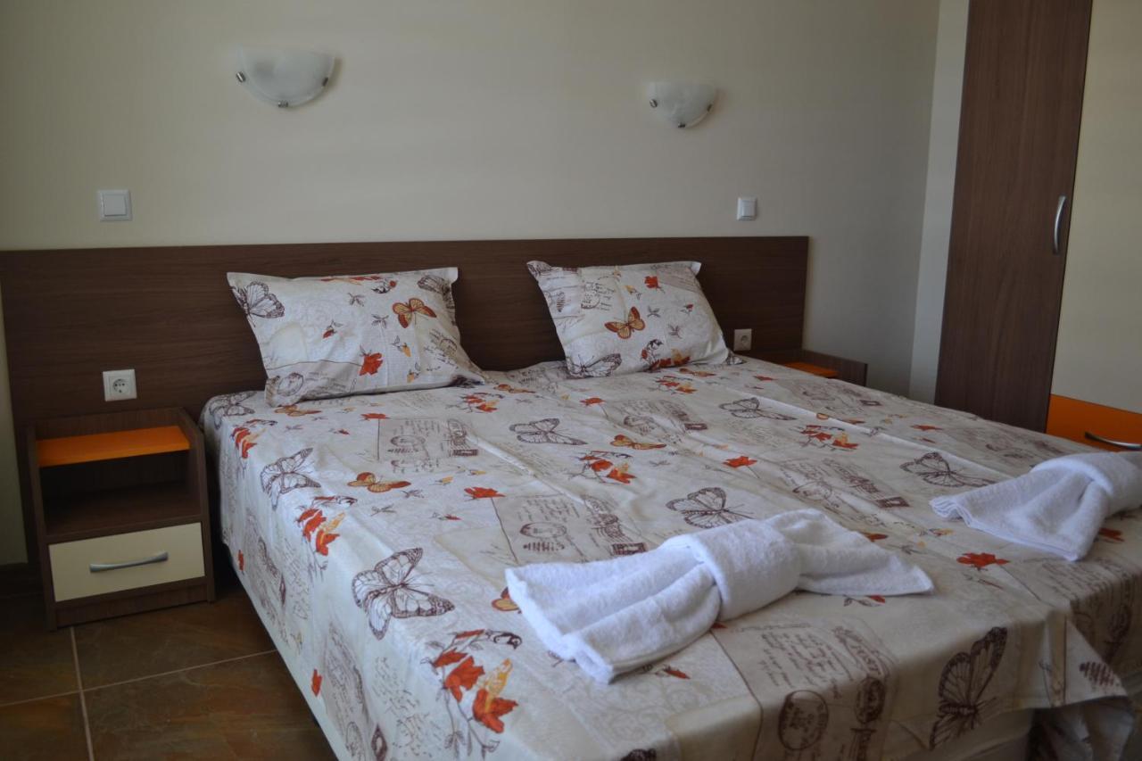Апартаменти Кастро/Castro Apartments Zarewo Exterior foto